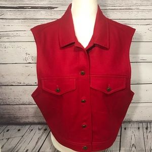LIZ WEAR vest